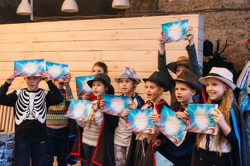 Как отметить Новый год классом — идеи для младших школьников в Сочи