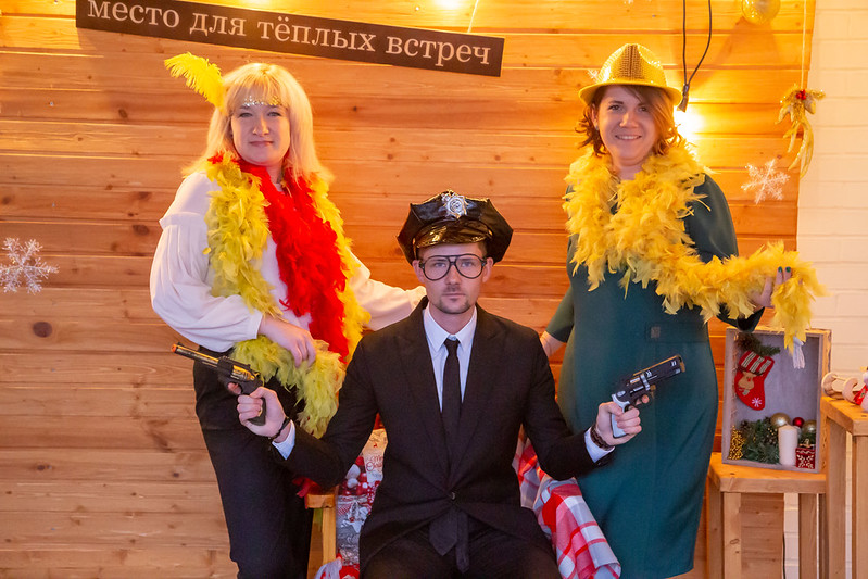 Новогоднее украшение зала для корпоратива в Sochi