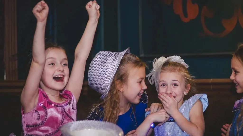 Квест на&nbsp;8&nbsp;марта для детей &laquo;Дом с&nbsp;привидениями&raquo;: юные сыщики напали на&nbsp;след пропавших археологов. 